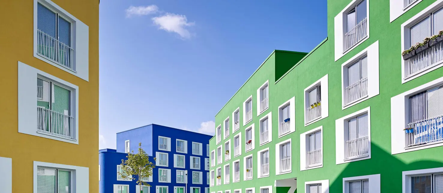 Fasadna barva: barvita fasada študentskega doma