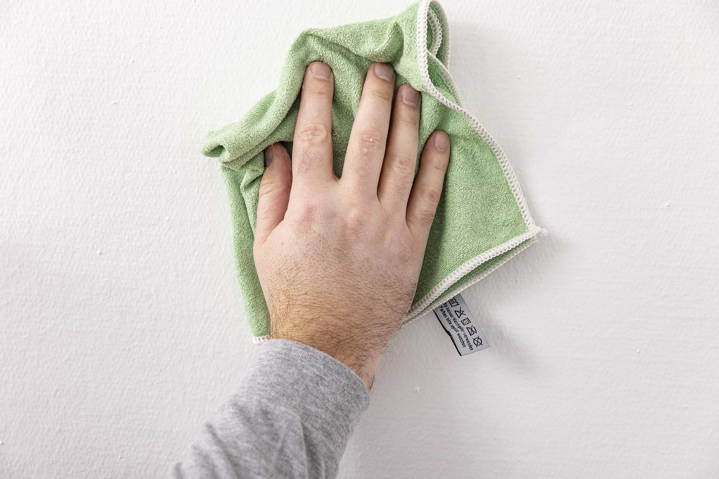 Pralna barva, z mat površino in preprosto obdelavo. Barvo StoColor PuraClean je mogoče dobro očistit